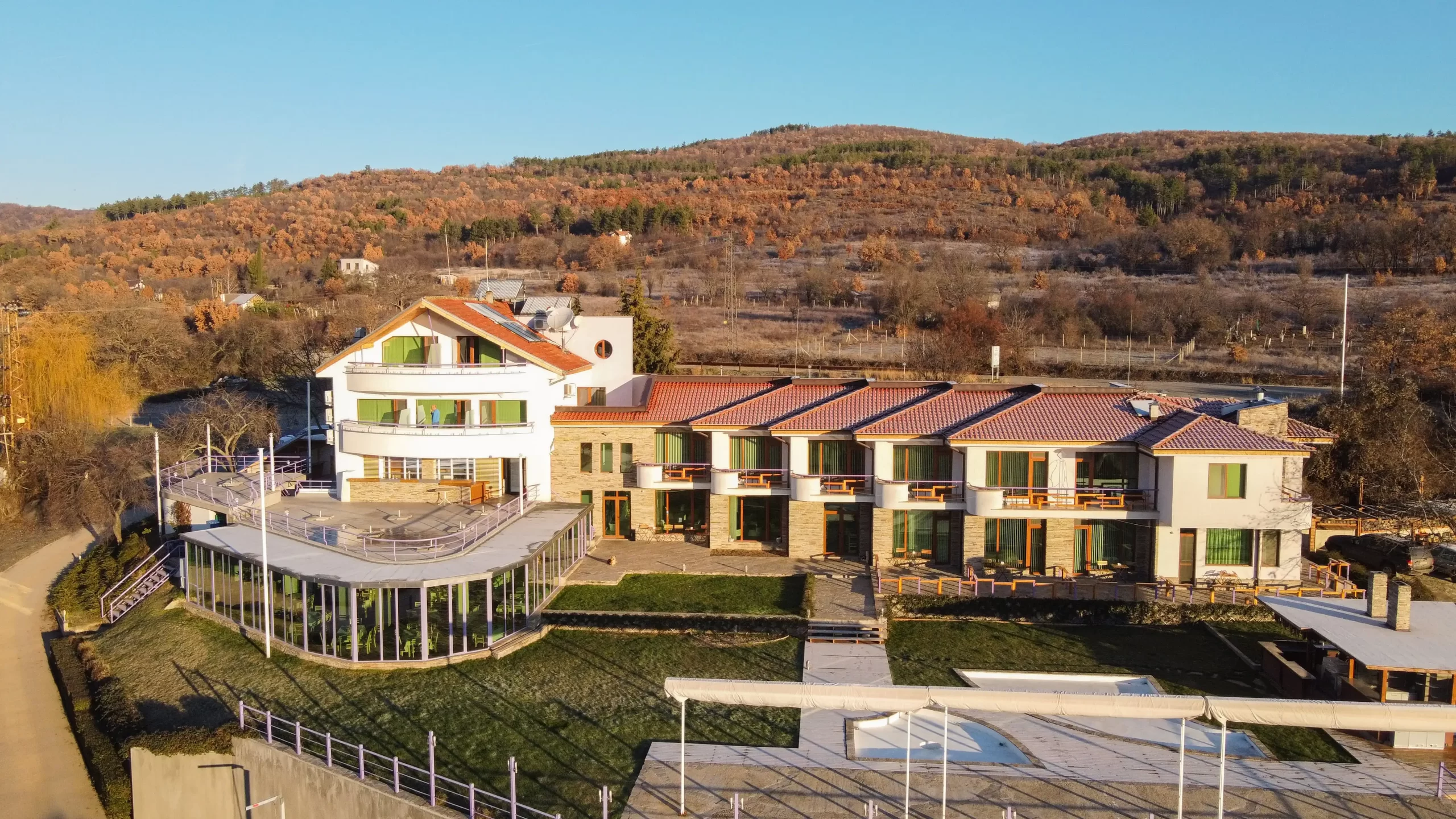 Ð¥Ð¾Ñ‚ÐµÐ» Ð¡Ñ€ÐµÐ±ÑŠÑ€Ð½Ð¾ ÐµÐ·ÐµÑ€Ð¾ Ð¡Ñ‚Ð°Ñ€Ð° Ð—Ð°Ð³Ð¾Ñ€Ð°